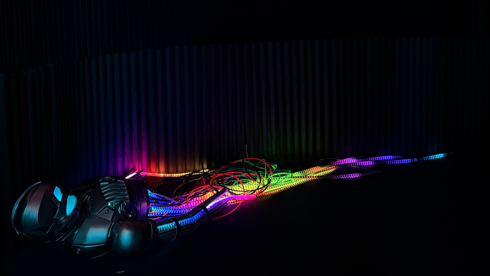 NEON MAZE